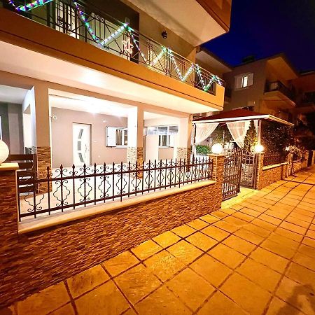 Unique Guest House Ioannina Bagian luar foto